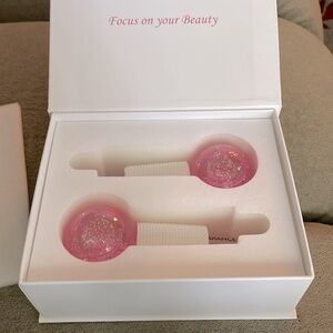 Arctic Radiance Facial Ice Globes NWOT
